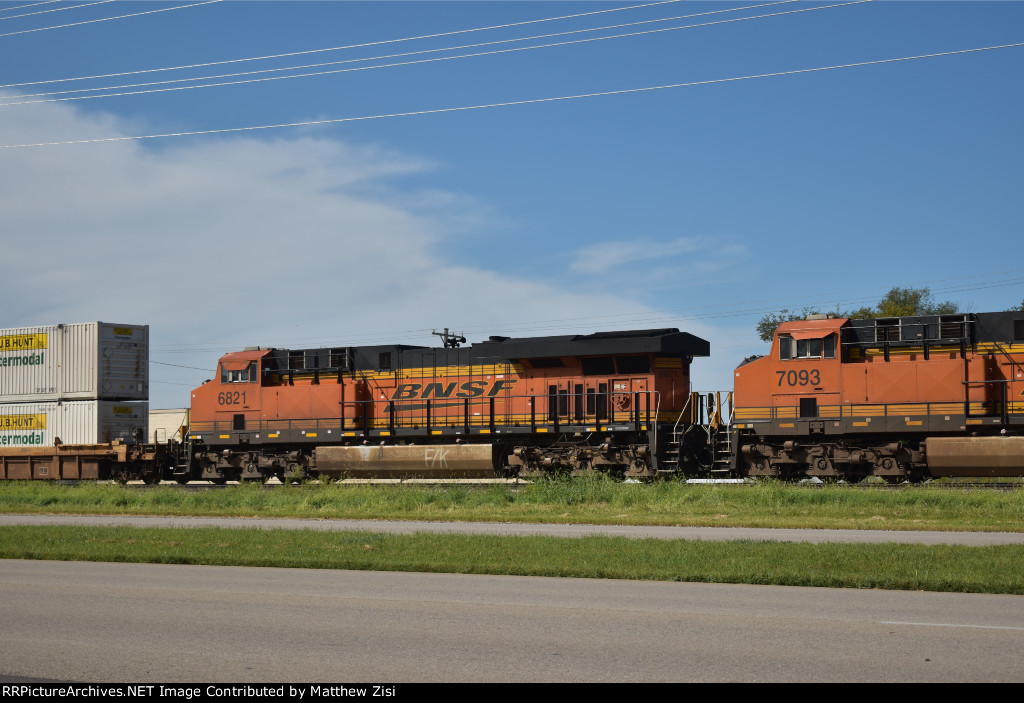 BNSF 6821